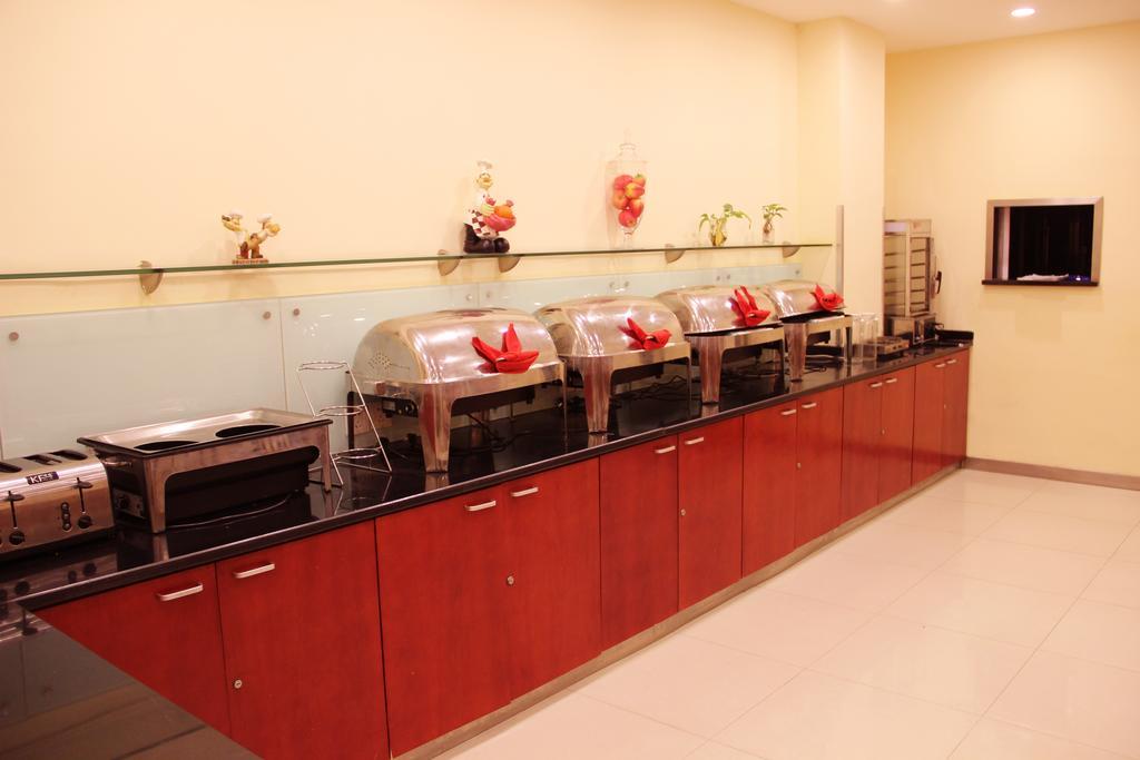 Hanting Express Beijing Guomao Exterior photo